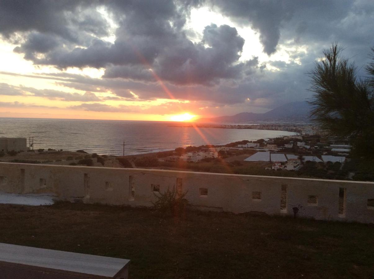 Agni Apartment - Sunset In Blue Ierápetra Buitenkant foto